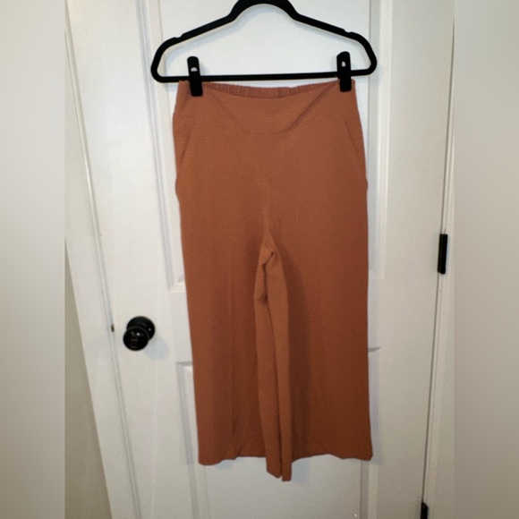 Women's Nine West High Rise Wide-Leg Crop Pants - Picture 10 of 11